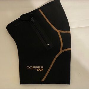 Copper Fit plus compression Black brace Knee Sleeve with zipper like new XXL